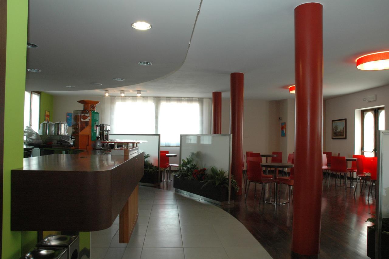 Hotel Il Borghetto Bariano Exterior photo